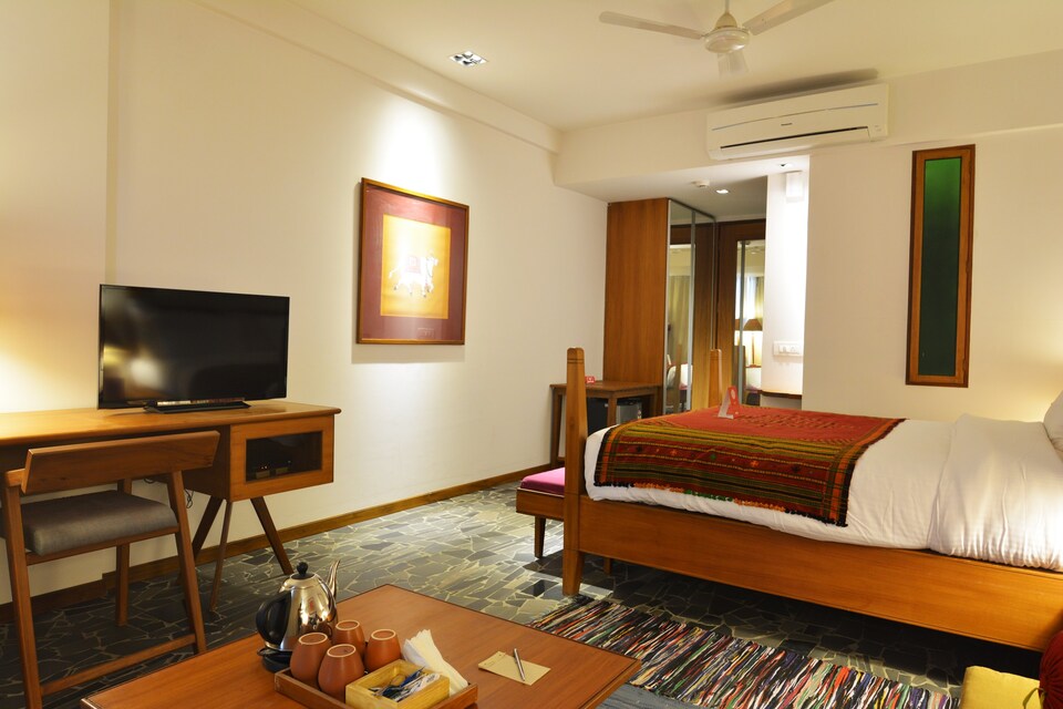 OYO 4061 Home Stay near Railway Station, Race Course Rajkot, Rajkot